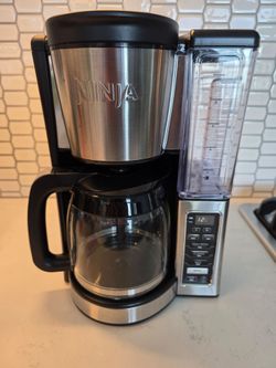 Ninja CE200 Series 12-Cup Programmable Coffee Maker Reusable Filter Carafe