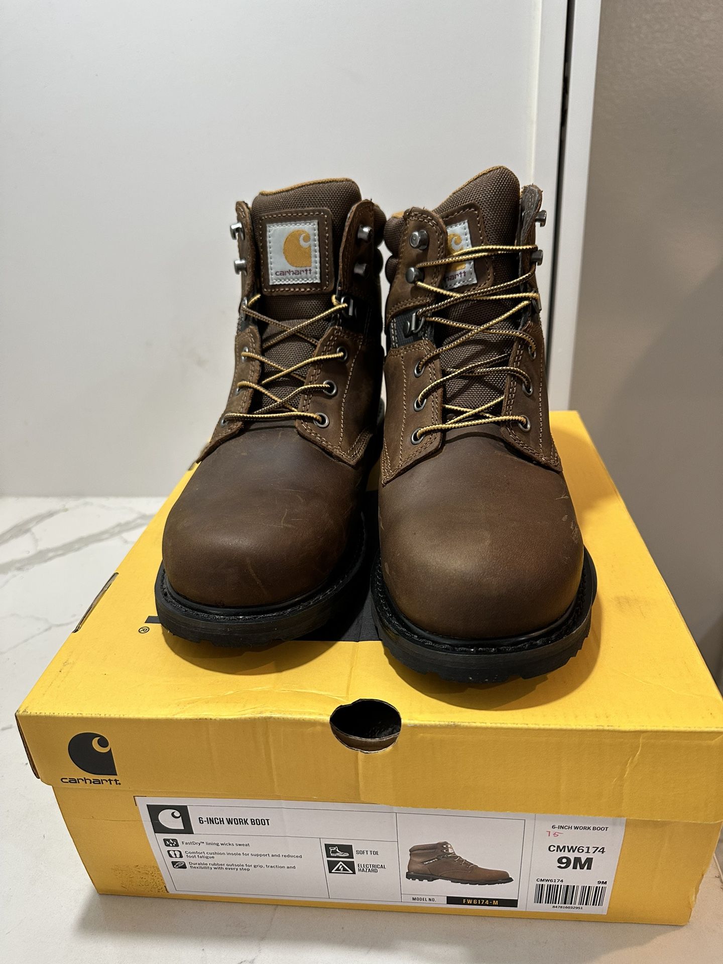 Brand New Carhartt Work Boots For Men. Size 9.5. Soft Toe 