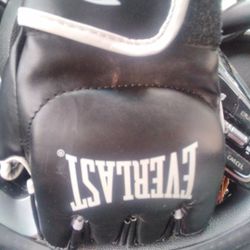 UFC Gloves 