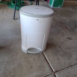 Diaper Dekor Diaper Pail