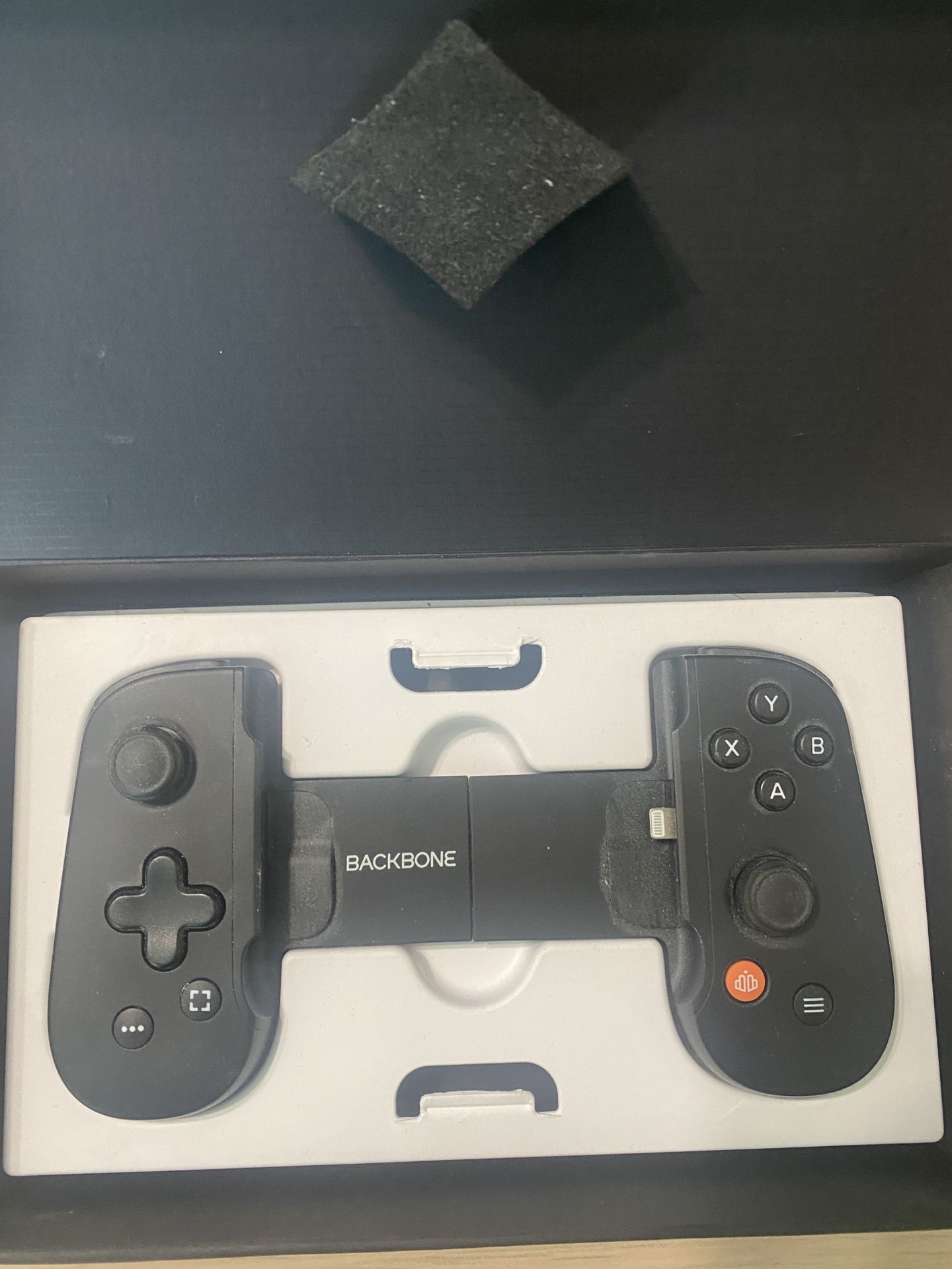 Backbone One Mobile Gaming Controller (Lightning – 2nd Gen) – Like New