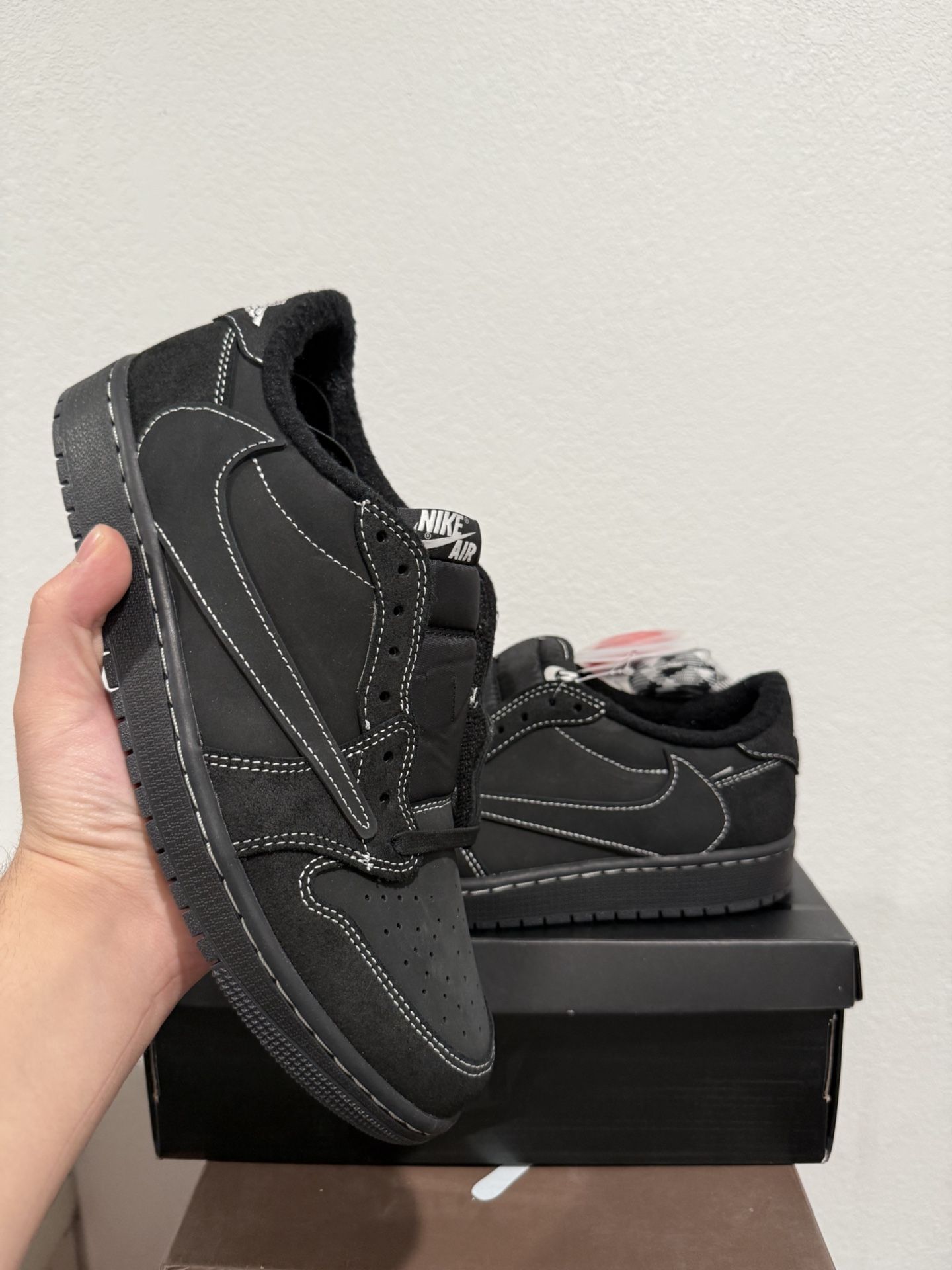 Nike aj1 low travis scott black phantom size 7,7.5,8,8.5,9,9.5,10,10.5,11,12