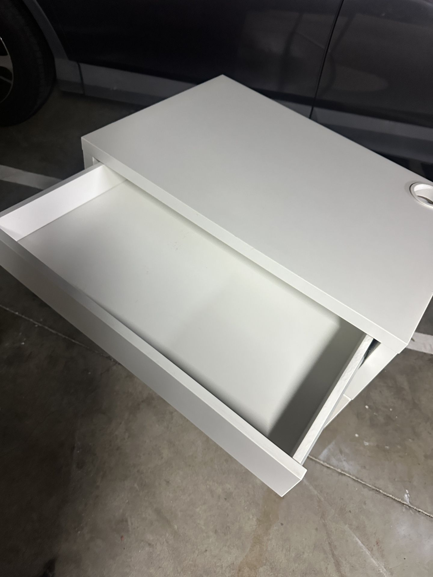 IKEA Micke Desk