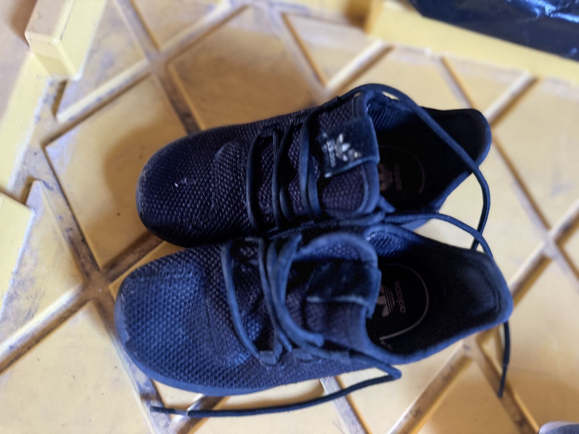 Kids ADIDAS Tubular Shadow