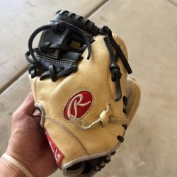 Rawlings Heart  of the Hide Pro200tr-2c Infielders Training Glove 