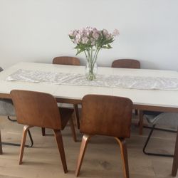 West Elm Extendable Dining Table With 6 Chairs