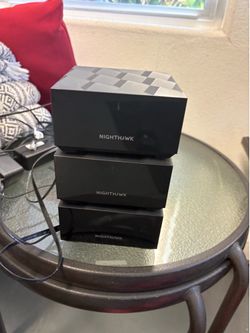 NETGEAR Nighthawk Mesh Wi-Fi Router MR60 W/Adapter and 2 satellite