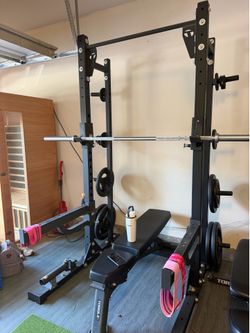 Squat rack