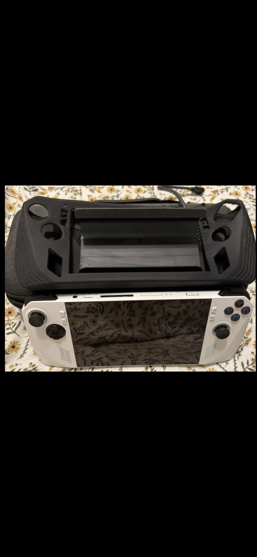 Rog Ally Z1 Xtreme bundle 