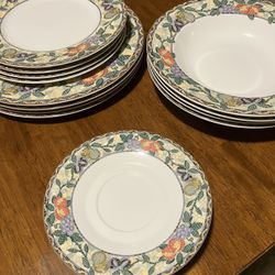 Mikasa Ultimate Chelsea Court 16 Piece Dish Set 