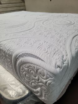 Queen mattress
