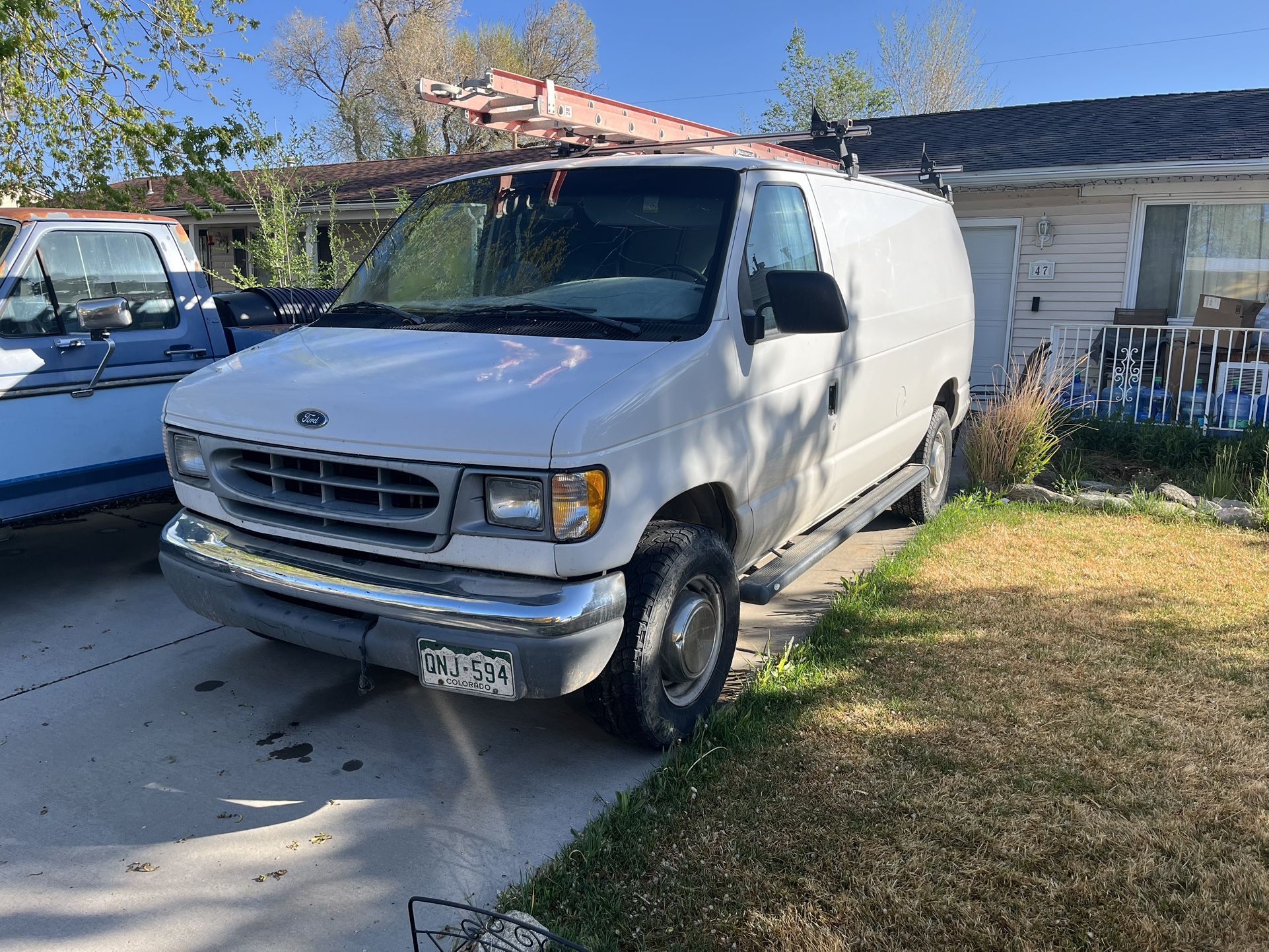 1999 Ford E-250