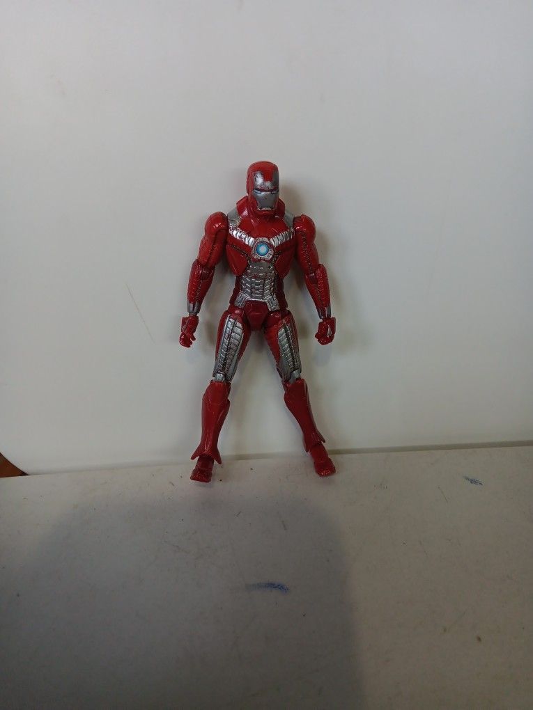 2010 Mark 5, 4" Poseable Figurine Iron Man 2