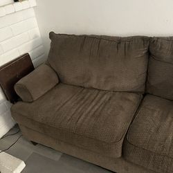  Free Couches 
