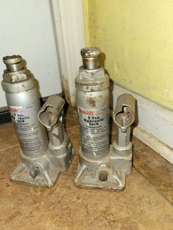 Pro lift 2-ton hydraulic jacks