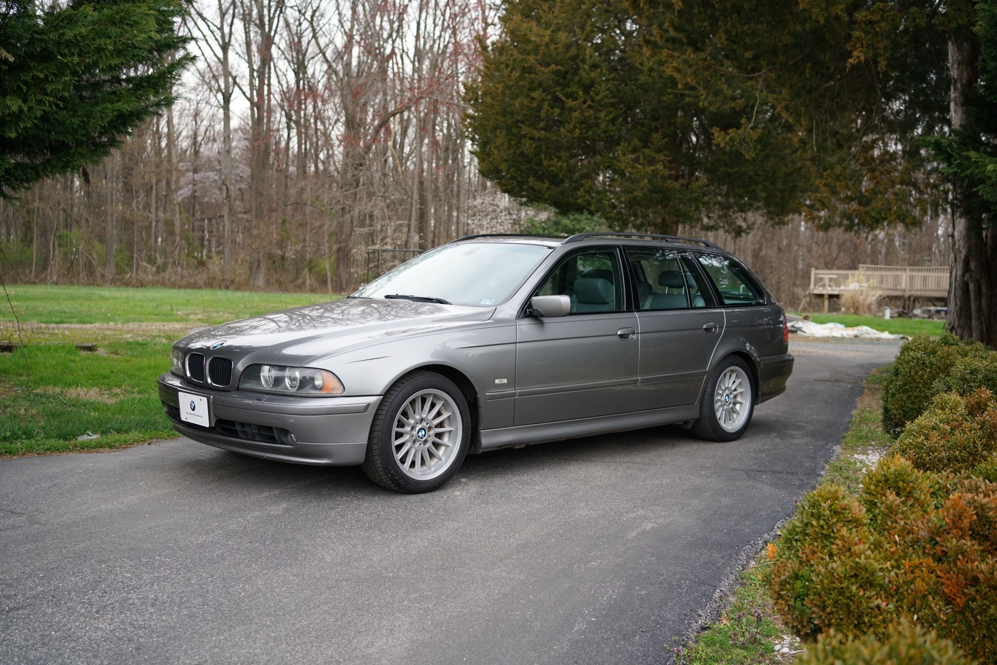 2002 BMW 540i