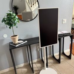 StanbyME 27" Rollable Smart Touch Screen 
