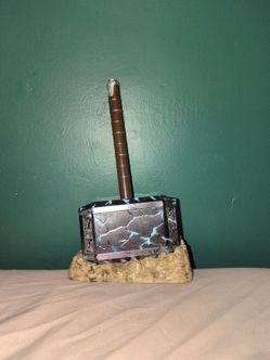 Thor popcorn bucket