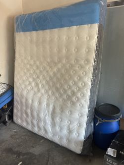 Mattress (QUEEN)