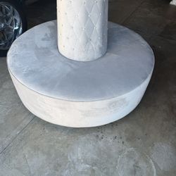 Round couch Lobby Sofa in Silver - CelebritySofa