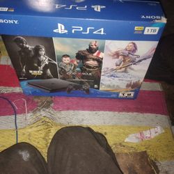 PS4 Slim