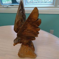 HAND CARVED WOODEN EAGLE - VINTAGE