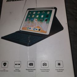 Wireless Keyboard Magnetic Case (Ipad Pro 11)