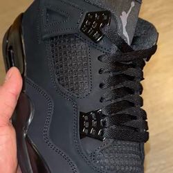 Jordan 4 Retro  ( Black Cat )