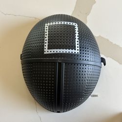 SQUID GAME Plastic Mask Costume Fencing Guard - SQUARE Open Box