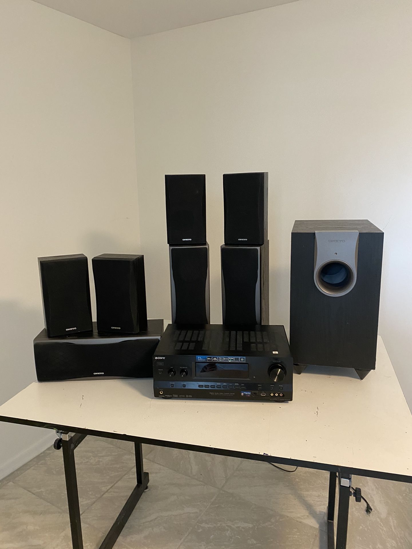Sony Multichannel Receiver & Onkyo Surround Sound Speakers and Subwoofer