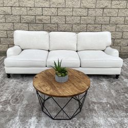 *Free Delivery* Modern Couch Sofa 3 Seater