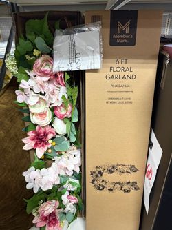 Member's Mark 6 FT Pink Dahlia Floral Garland