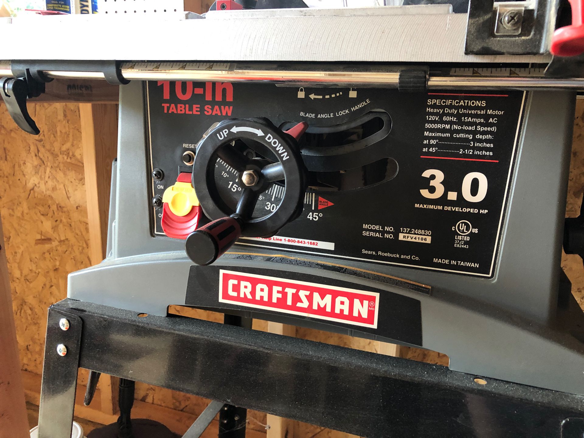 Table saw with stand 3 hp craftsman 10” blade new blade