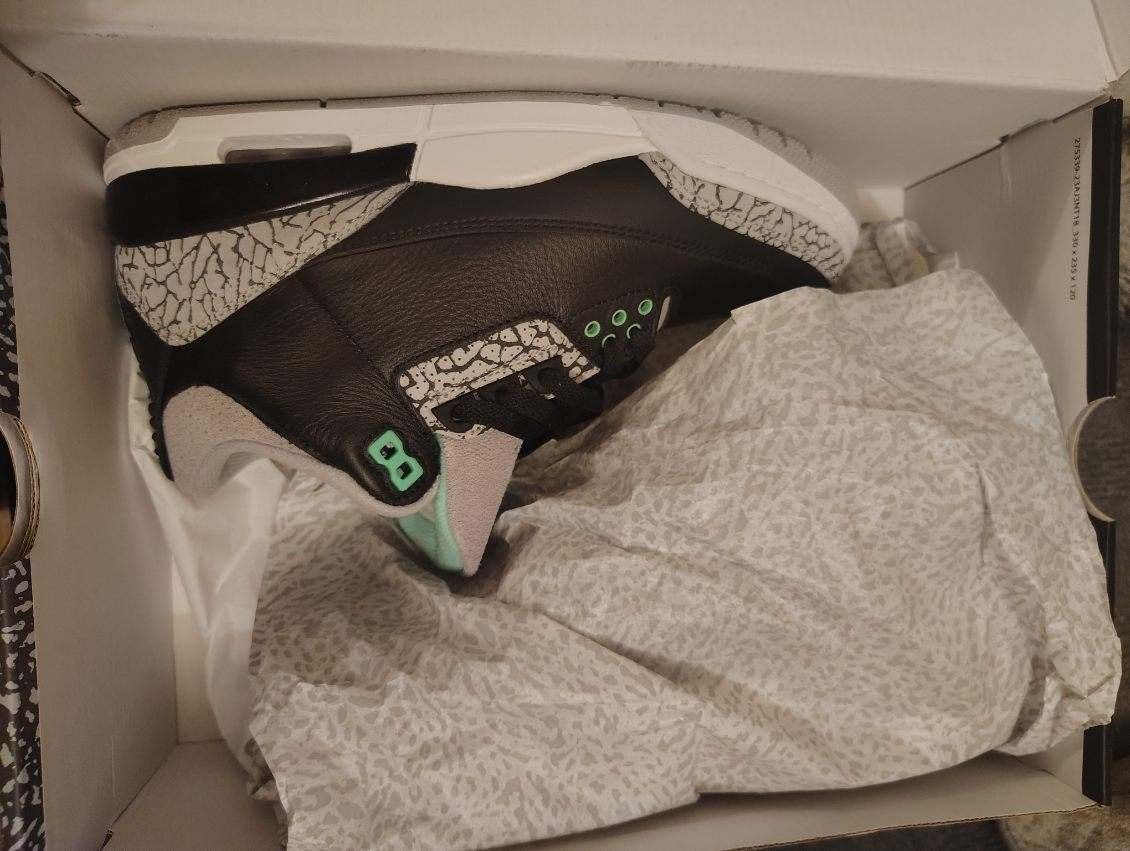 Jordan Retro 3 Size 7 Men's Brand New