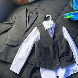 Boy Ralpg Lauren Suit Size 6/7