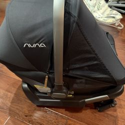 Nuna Car seat 
