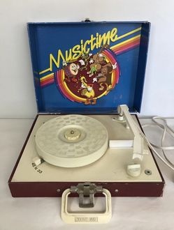 Vintage Vanity Fair Musictime Record Player Turntable 45/33 RPM Needs Needle
