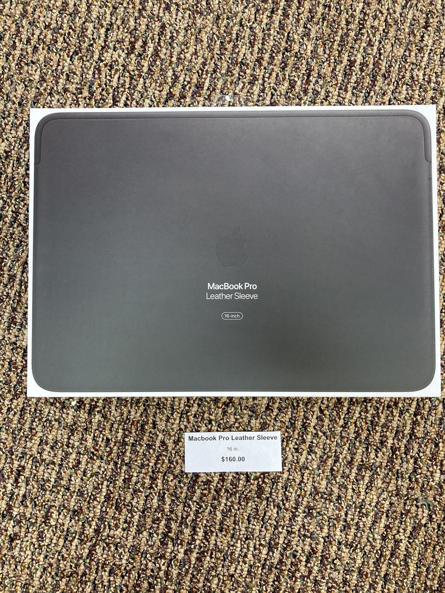 *BRAND NEW* MacBook Pro Leather Sleeve (16in)