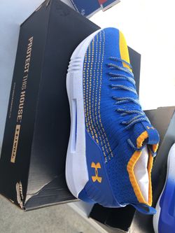 Under Armour men’s shoes brand new