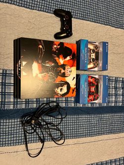 Jet Black PS4 Pro