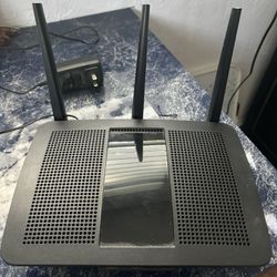 LINKSYS Wi-Fi Router