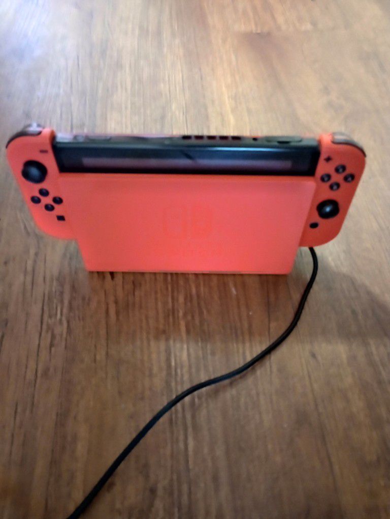 Red And Black  Nintendo Switch 