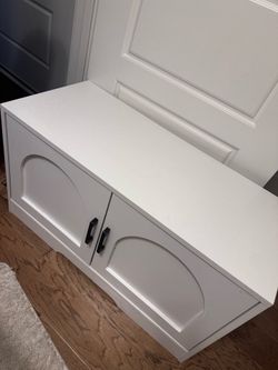 Shoe cabinet
