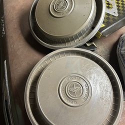 Ford Hubcaps 