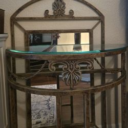 Entry Table And Mirror