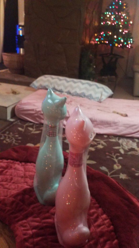 Vintage Avon  Cat BUBBLE Bath  Brand New In Original Packaging  CHRISTMAS GIFTS 