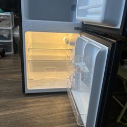 Madia Mini Fridge With Top Shelf Freezer 