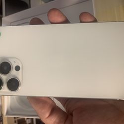 iphone 13promax unlocked slivery 512GB with full sets