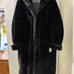 Long Black Faux Fur Coat with Hood -Size 3x -Brand New -With Tag