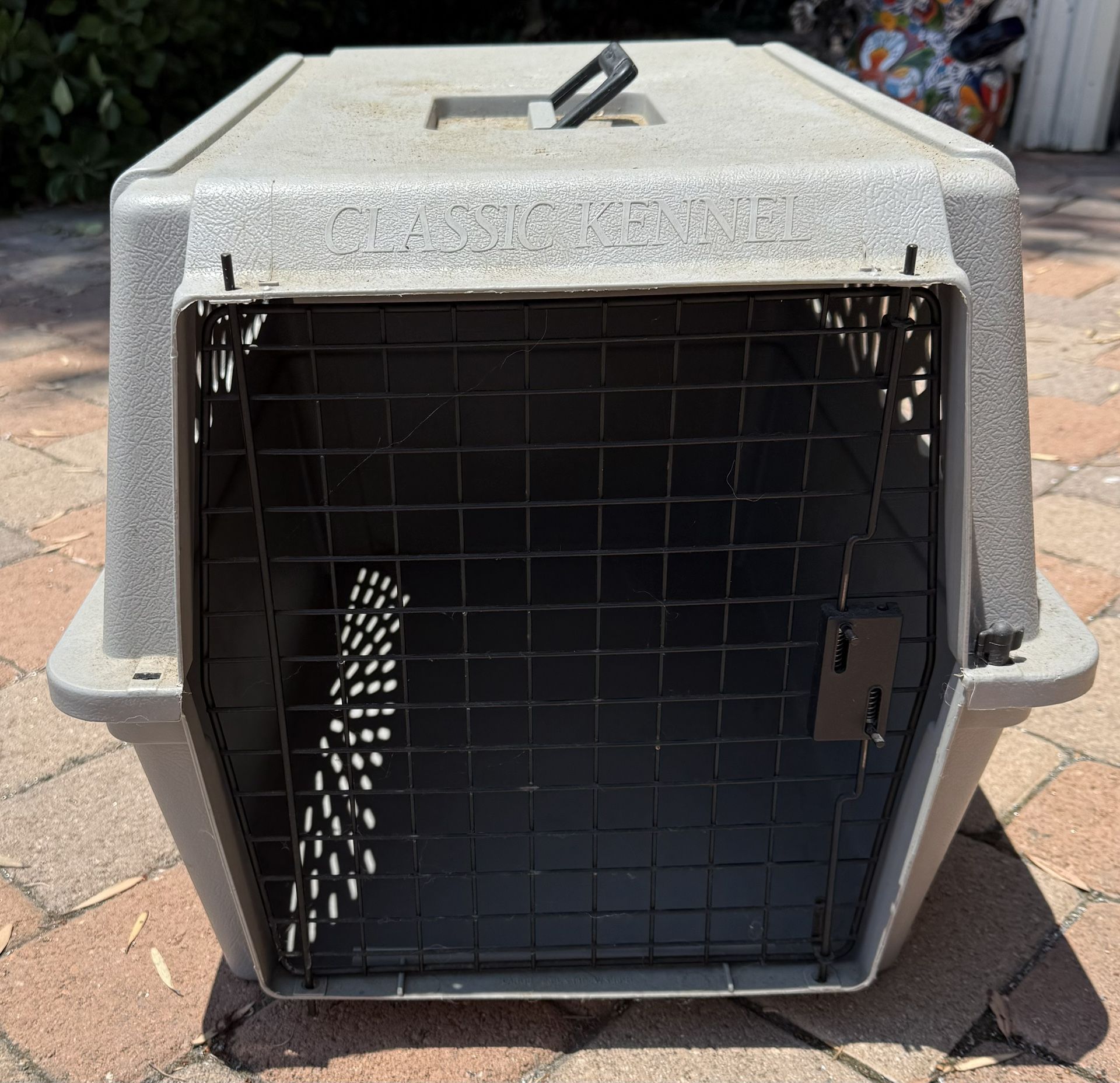 Dog Crate/Carrier